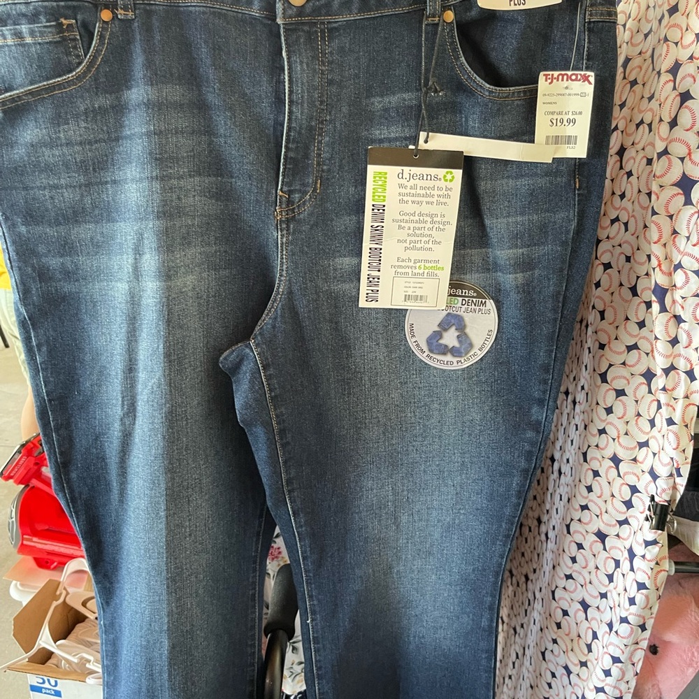 D. Jeans Classic Blue Denim Pants
